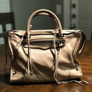 Regan satchel in latte
